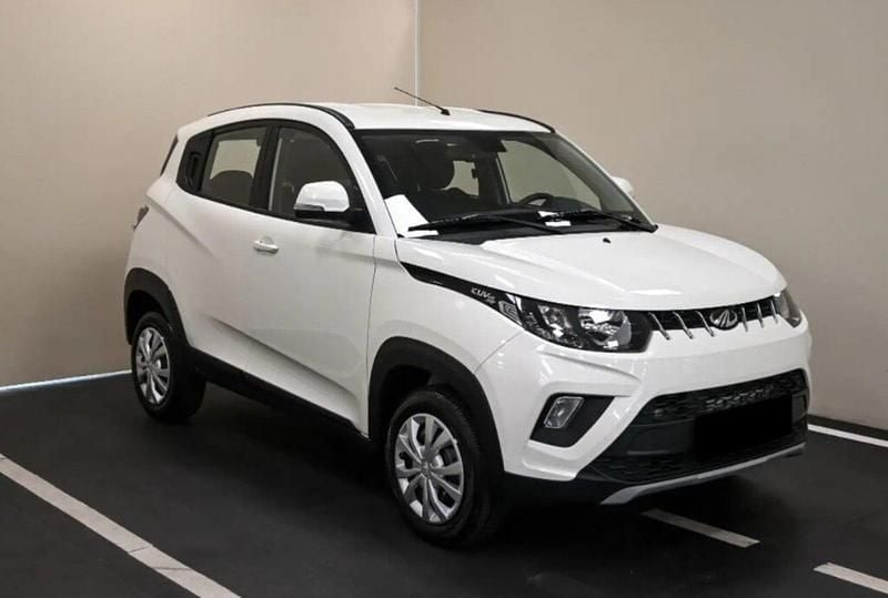 Bianco Usata 2021 Mahindra KUV100 SUV | 9800 € (Buon prezzo) - Immagine 1/1