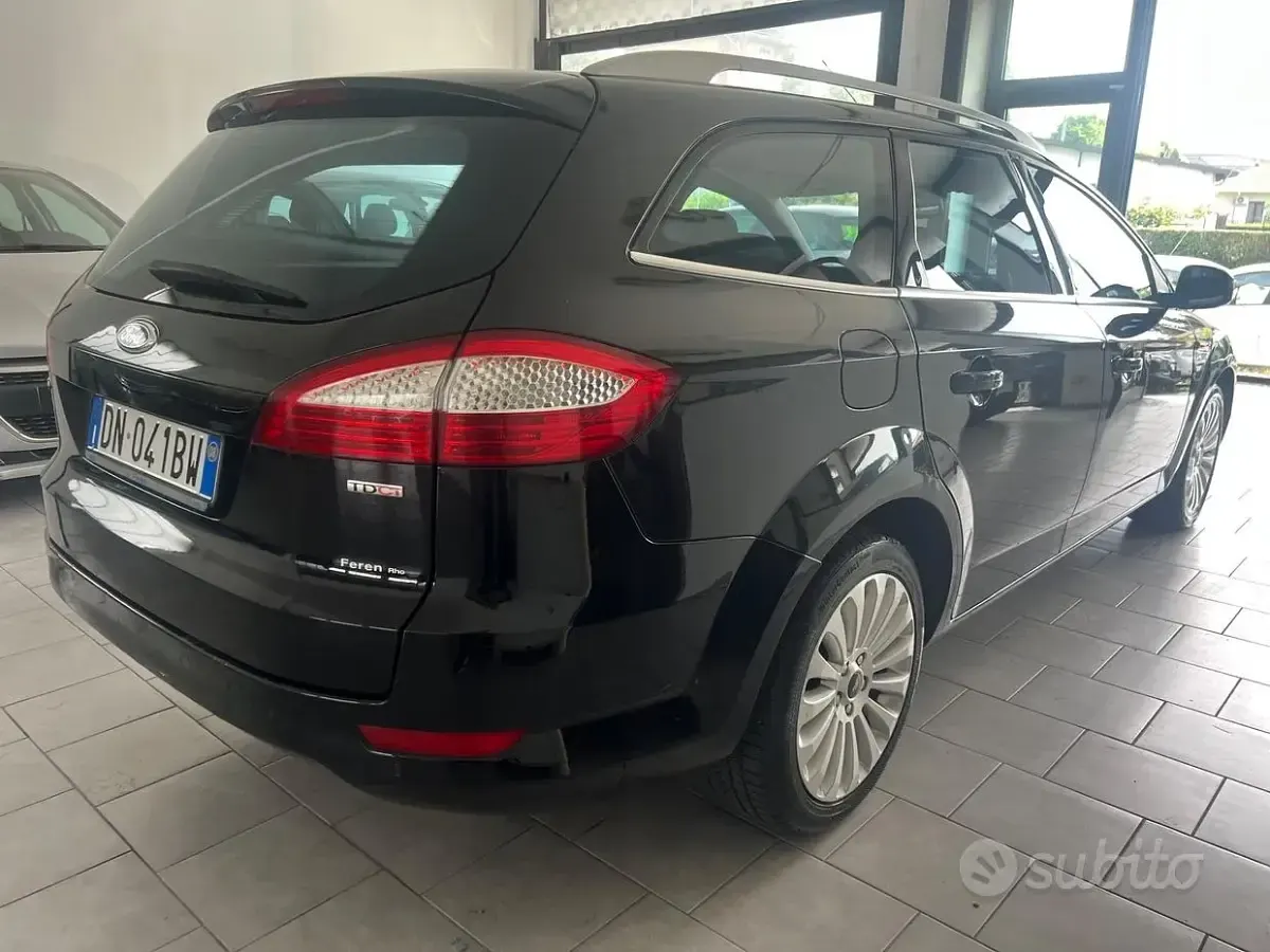 Usata Ford Mondeo Titanium 140 CV (102 kW) 2008 Nero Station wagon
