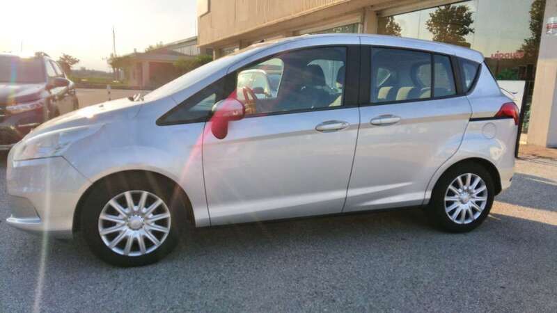 Usata Ford B-MAX Business Edition 87 CV (63 kW) 2016 Argento Monovolume
