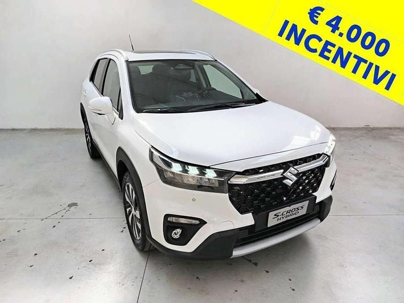 Bianco Nuova 2025 Suzuki SX4 S-Cross SUV | 29.090 € (Buon prezzo) - Immagine 1/4