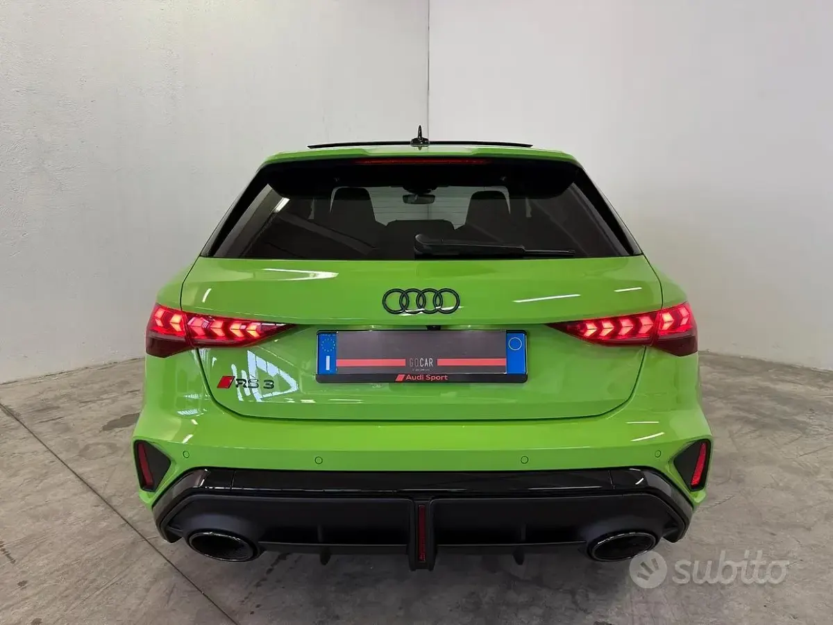 Usata Audi RS3 Ambiente 400 CV (294 kW) 2025 Verde Berlina