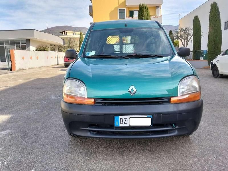 Usata Renault Kangoo 64 CV (47 kW) 2002 Verde Monovolume