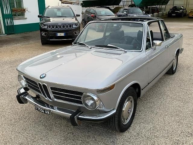 Begagnad BMW 2002 Efficient Dynamics 101 HK (74 kW) 1972 Silver Sedan