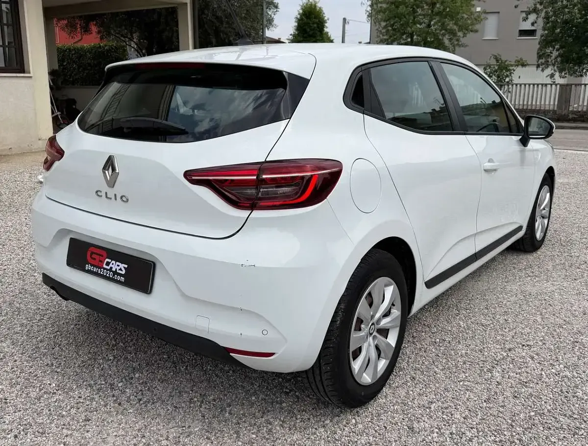 Usata Renault Clio V Intens 86 CV (63 kW) 2021 Bianco Berlina
