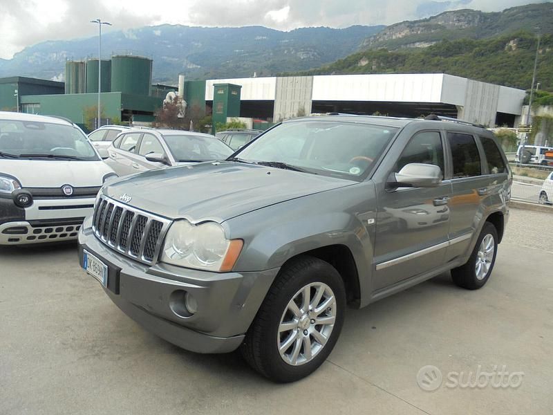 Usata Jeep Grand Cherokee Limited 218 CV (160 kW) 2007 Grigio SUV