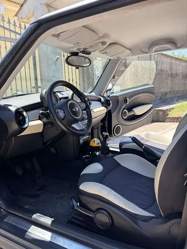 Usata Mini Cooper Pepper 120 CV (88 kW) 2009 Bluazzurro Utilitaria