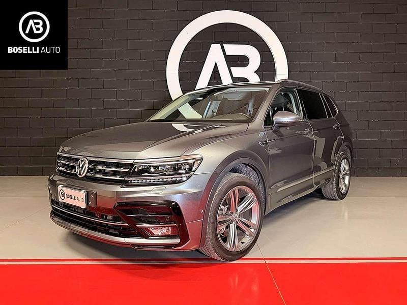Usata VW Tiguan Allspace R-line 200 CV (147 kW) 2021 Grigio SUV