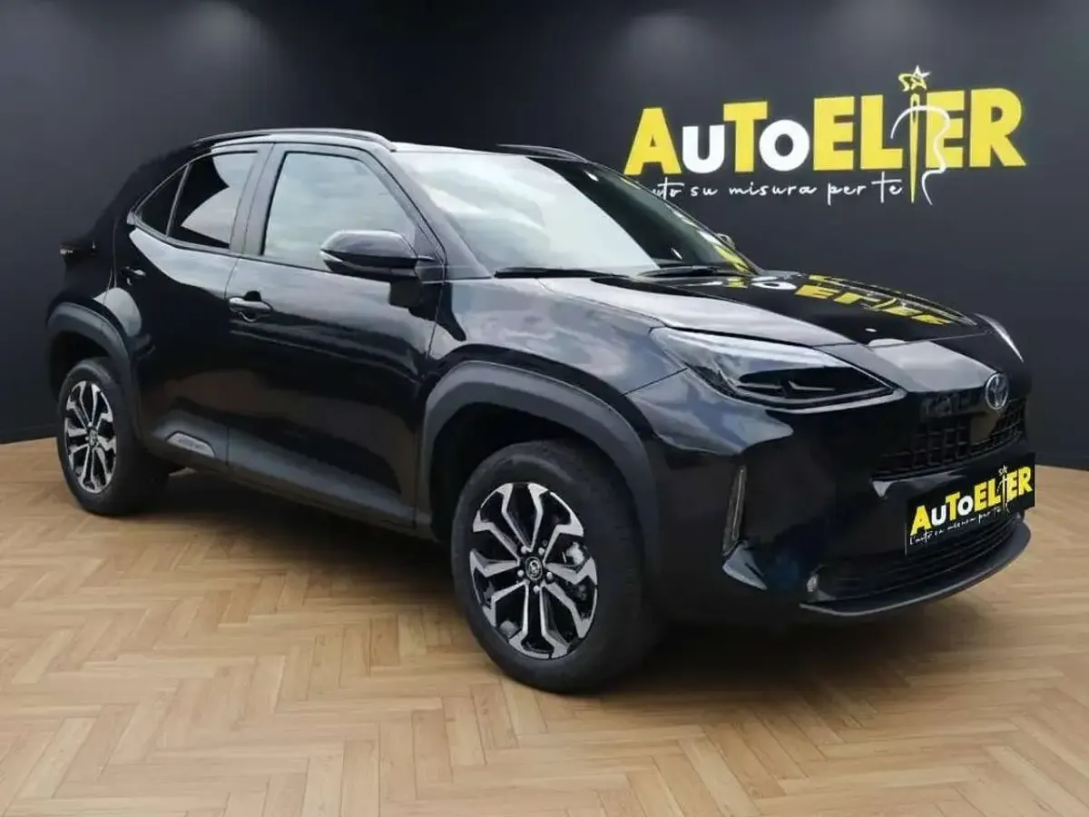 Nuova Toyota Yaris Cross Trend 116 CV (85 kW) 2026 Nero SUV