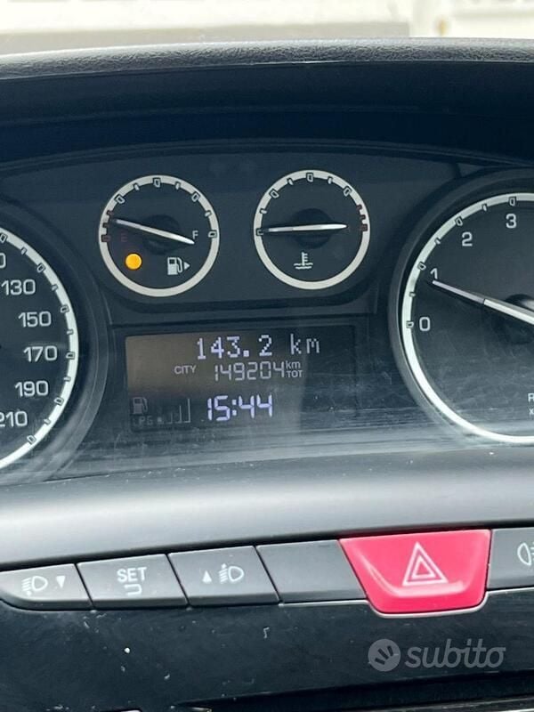 Usata Lancia Ypsilon Gold 69 CV (50 kW) 2012 Argento Utilitaria