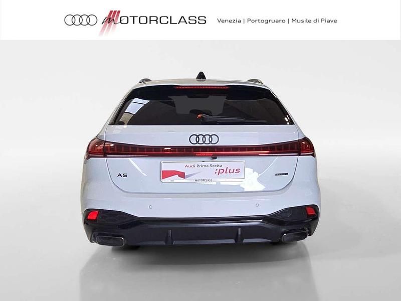 Usata Audi A5 S-Line 299 CV (219 kW) 2025 Bianco ghiacciaio metallizzato Station wagon
