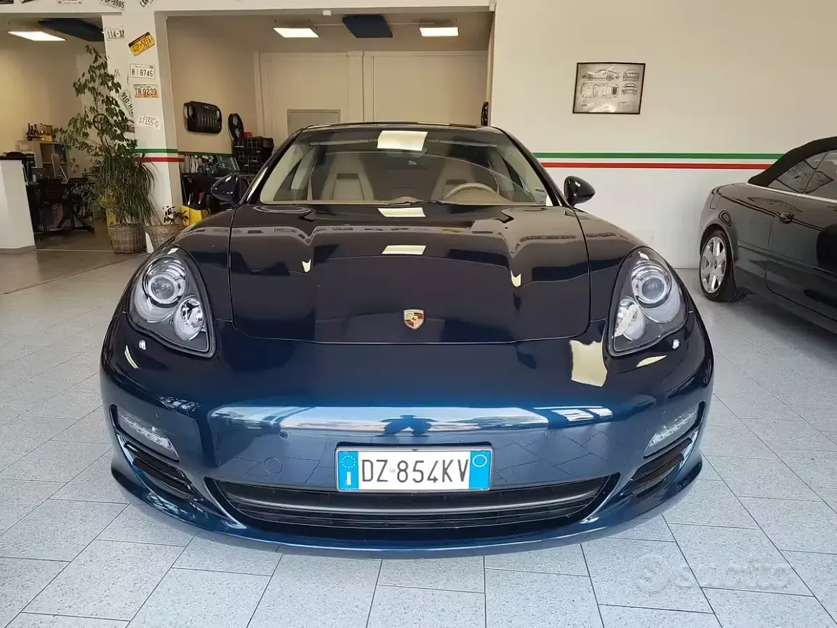 Usata Porsche Panamera Sport 400 CV (294 kW) 2009 Blu/azzurro Utilitaria