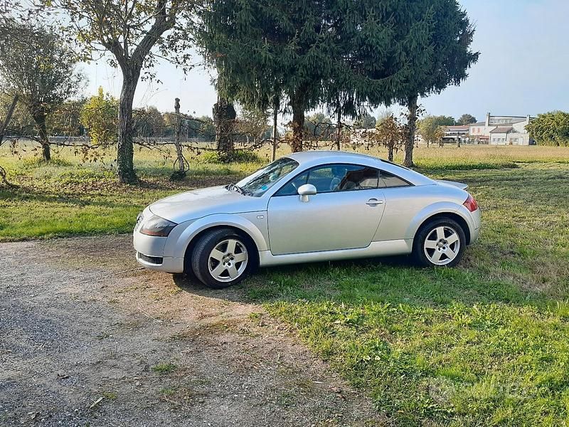 Grigio Usata 1998 Audi TT Coupé | 6400 € (Ottimo prezzo) - Immagine 1/4