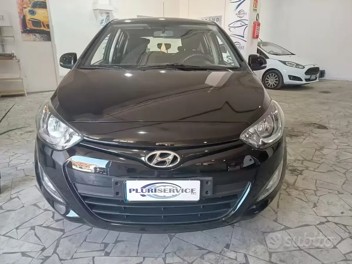Usata Hyundai i20 85 CV (62 kW) 2013 Nero Utilitaria