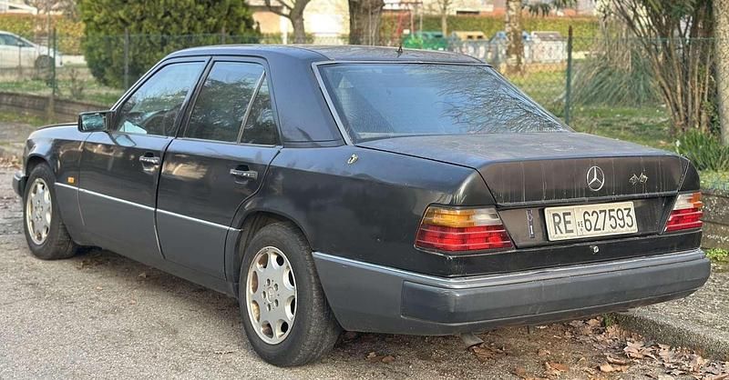 Usata Mercedes E200 122 CV (89 kW) 1990