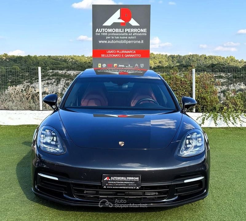 Usata Porsche Panamera 330 CV (242 kW) 2017 Gray Berlina