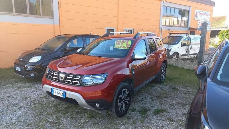 Usata Dacia Duster Prestige 101 CV (74 kW) 2022 Rosso SUV