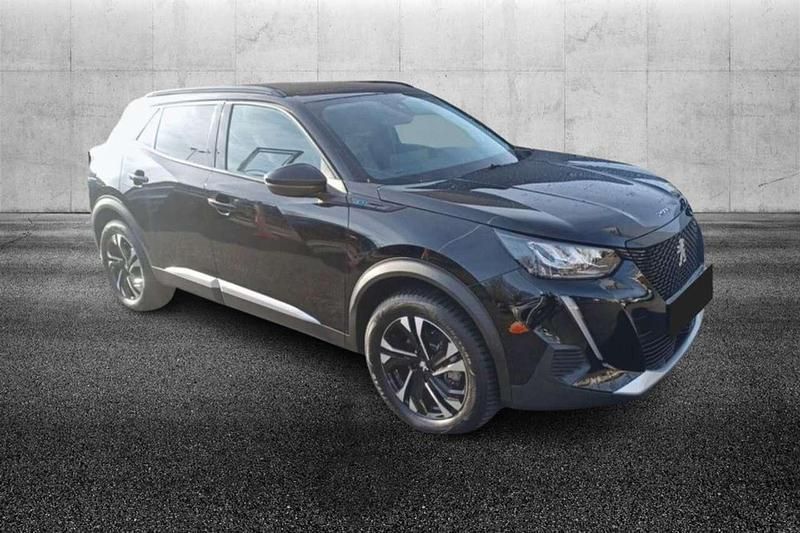 Usata Peugeot e-2008 Allure 100 kW (136 CV) 2022 Nero SUV