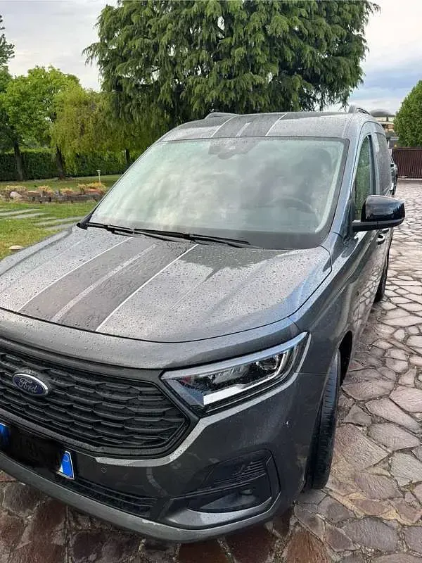 Usata Ford Tourneo Connect Sport 122 CV (89 kW) 2024 Monovolume
