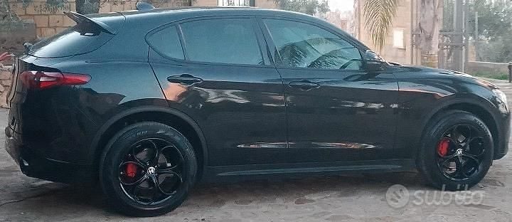 Usata Alfa Romeo Stelvio 190 CV (139 kW) 2018 Nero SUV
