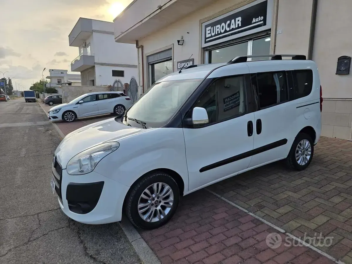 Usata Fiat Doblò Easy 105 CV (77 kW) 2015 Bianco Monovolume