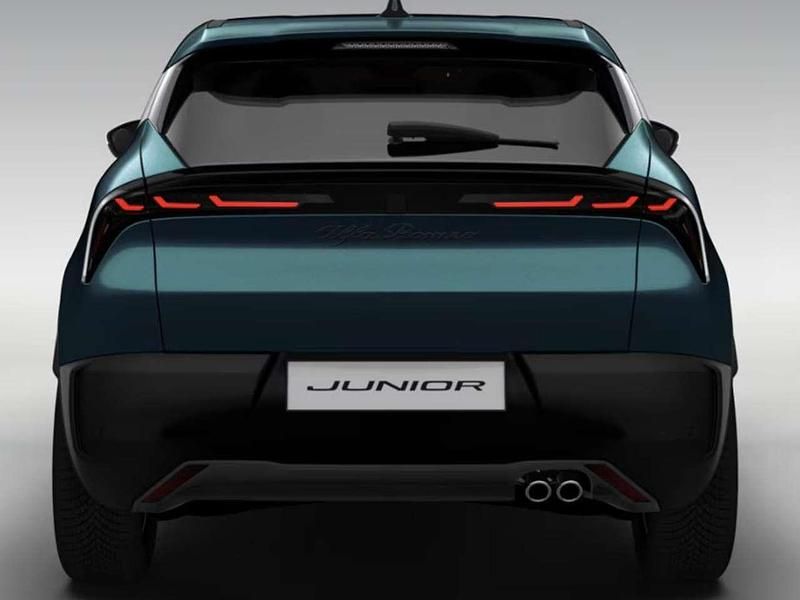 Usata Alfa Romeo Junior 136 CV (100 kW) 2025 Blu navigli SUV