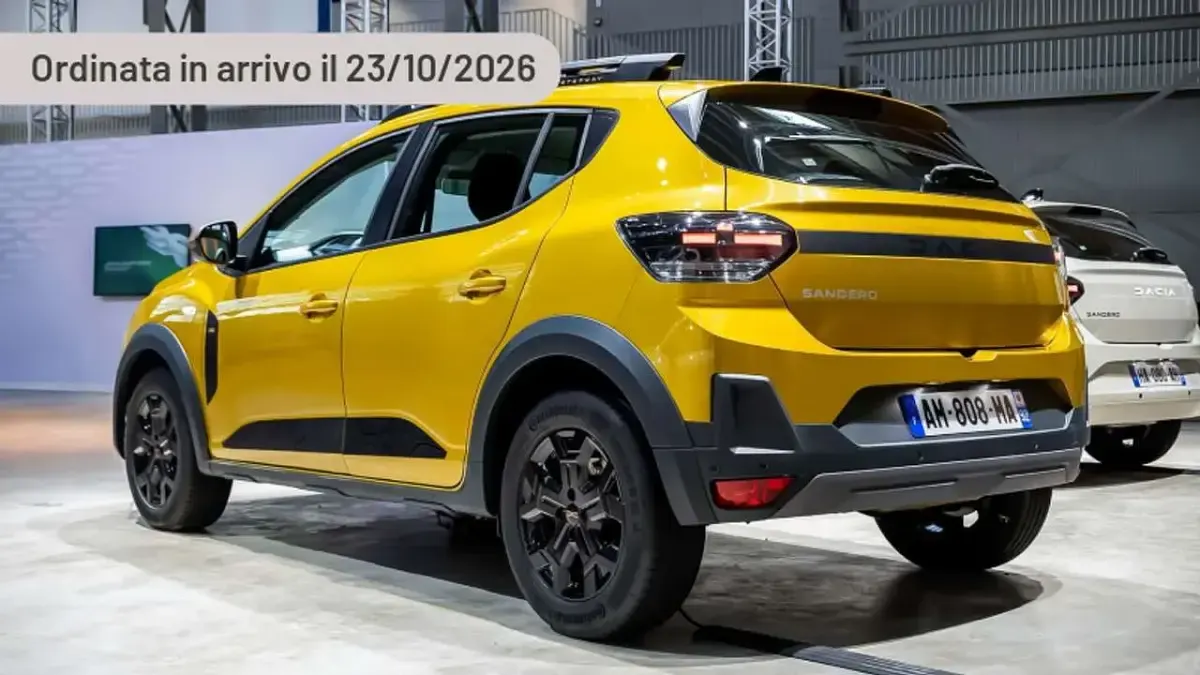 Nuova Dacia Sandero Essentiel 122 CV (89 kW) 2026 Argento Berlina