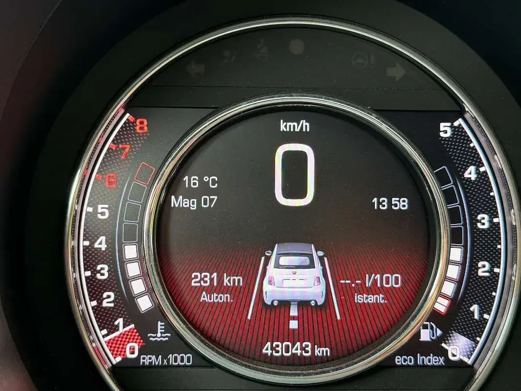 Usata Abarth 595C Competizione 179 CV (131 kW) 2015 Beige Cabrio