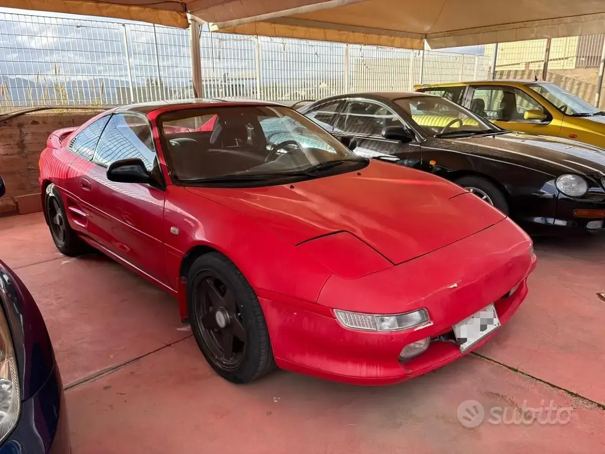 Usata Toyota MR2 140 CV (102 kW) 2000 Cabrio