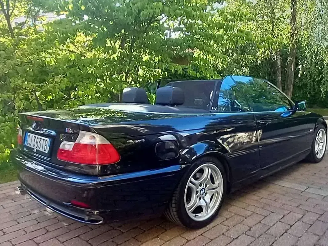 Usata BMW 320 Cabriolet M Sport 170 CV (125 kW) 2002 Nero Cabrio