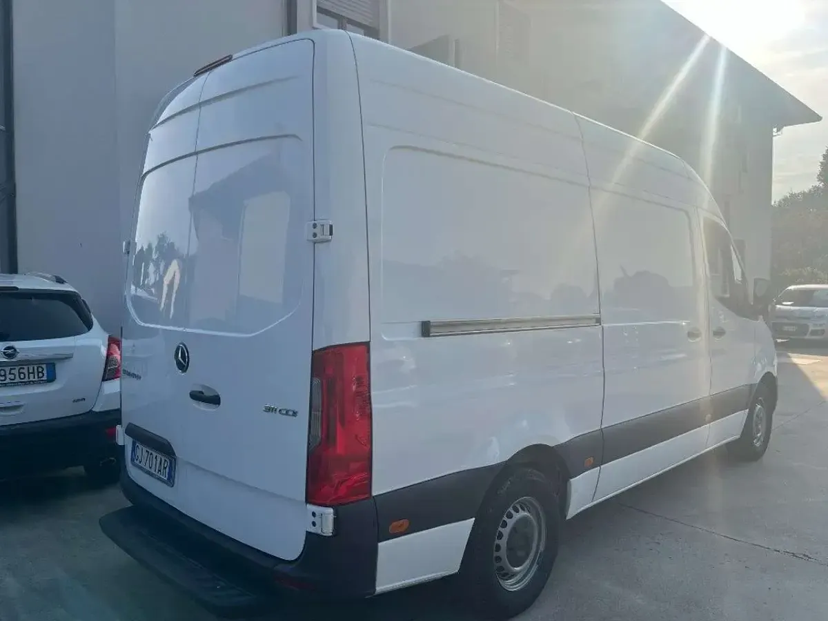Usata Mercedes Sprinter 114 CV (83 kW) 2022 Bianco Furgone