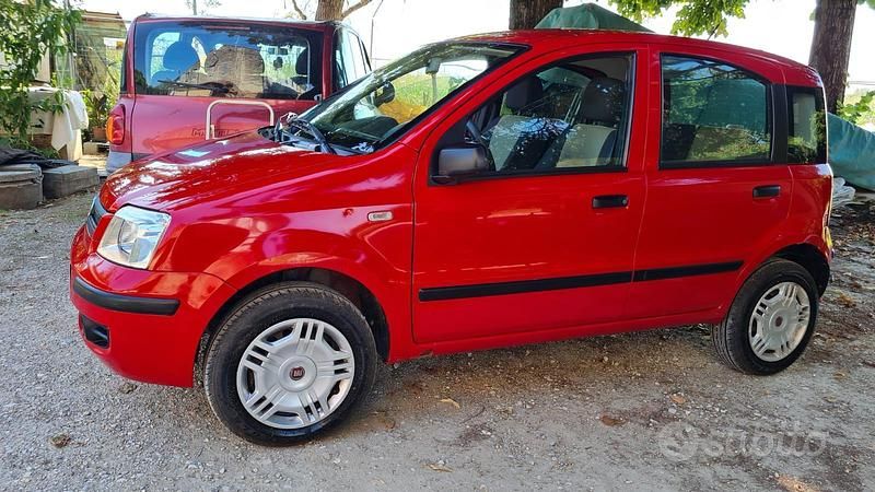 Rosso Usata 2008 Fiat Panda Due volumi | 2800 € - Immagine 1/4