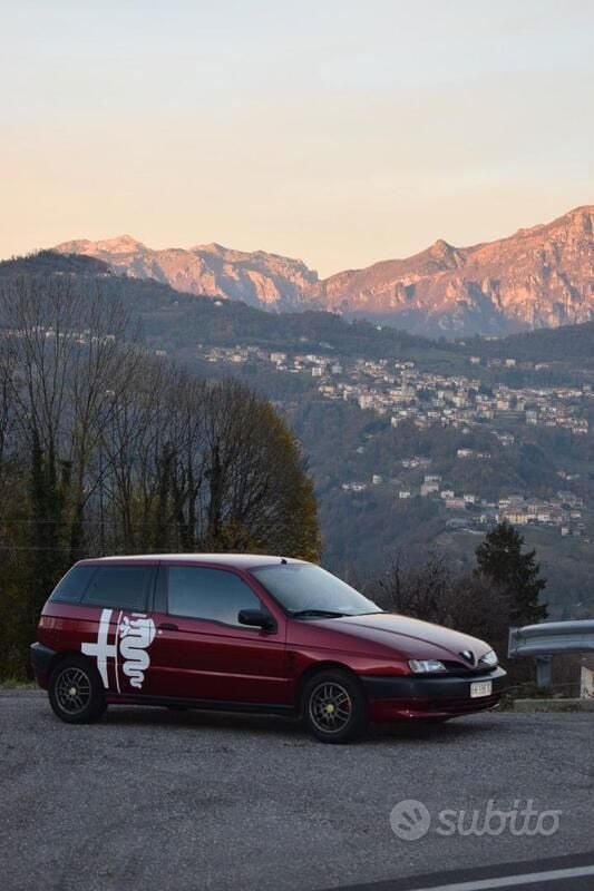 Usata 1995 Alfa Romeo 145 Due volumi | 3500 € - Immagine 1/4