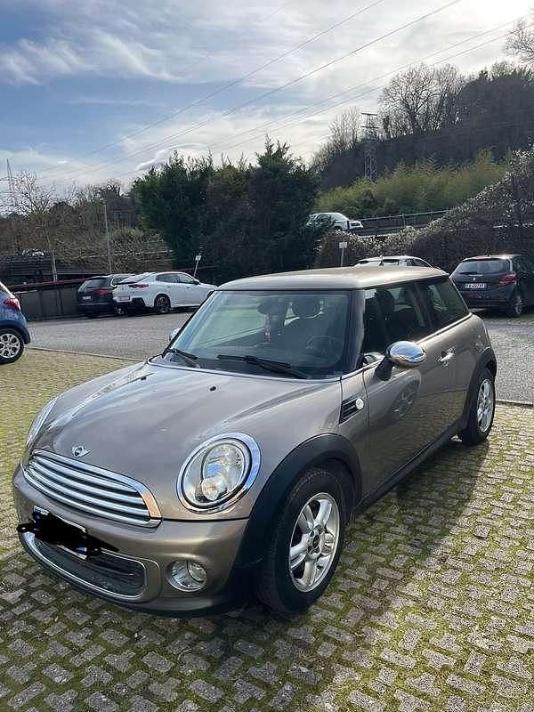 Usata Mini ONE 75 CV (55 kW) 2012 Utilitaria
