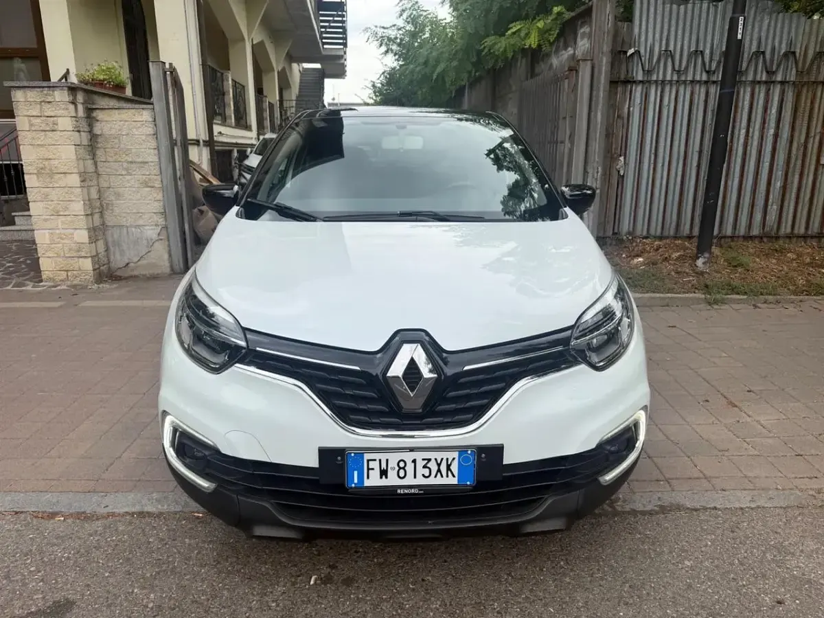 Usata Renault Captur 131 CV (96 kW) 2019 Bianco SUV