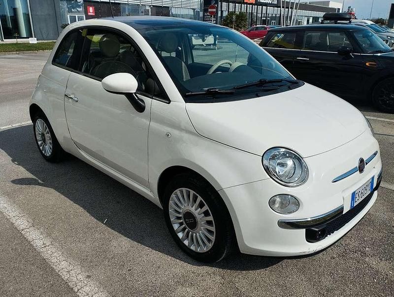 Usata Fiat 500 Lounge 69 CV (50 kW) 2013 Bianco Utilitaria