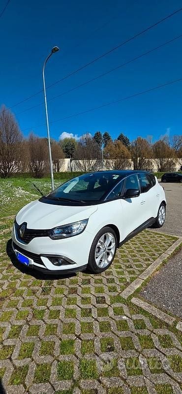 Usata Renault Scénic IV Intens 110 CV (80 kW) 2018 Bianco Monovolume