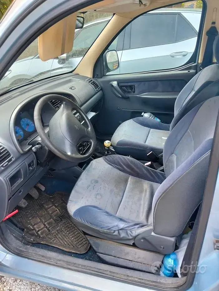 Usata Citroën Berlingo 75 CV (55 kW) 2001 Bluazzurro Monovolume