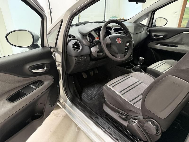 Usata Fiat Punto Evo Active 77 CV (56 kW) 2010 Argento Utilitaria