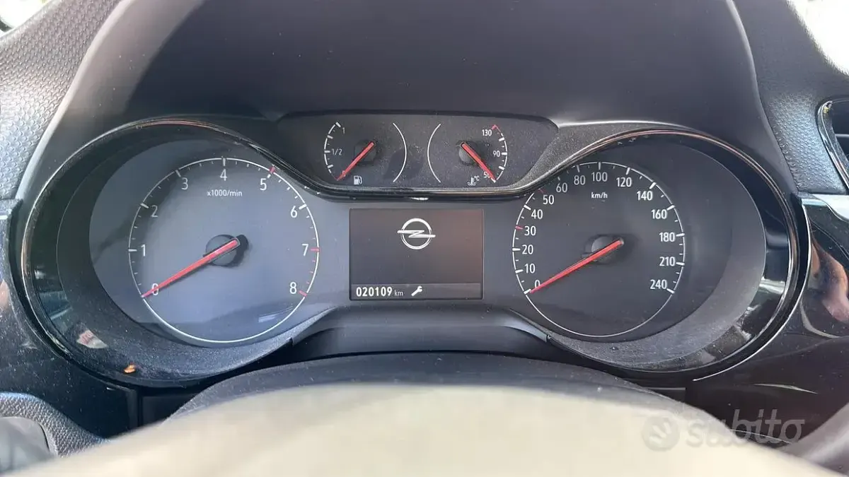 Usata Opel Corsa Edition 101 CV (74 kW) 2023 Nero Utilitaria