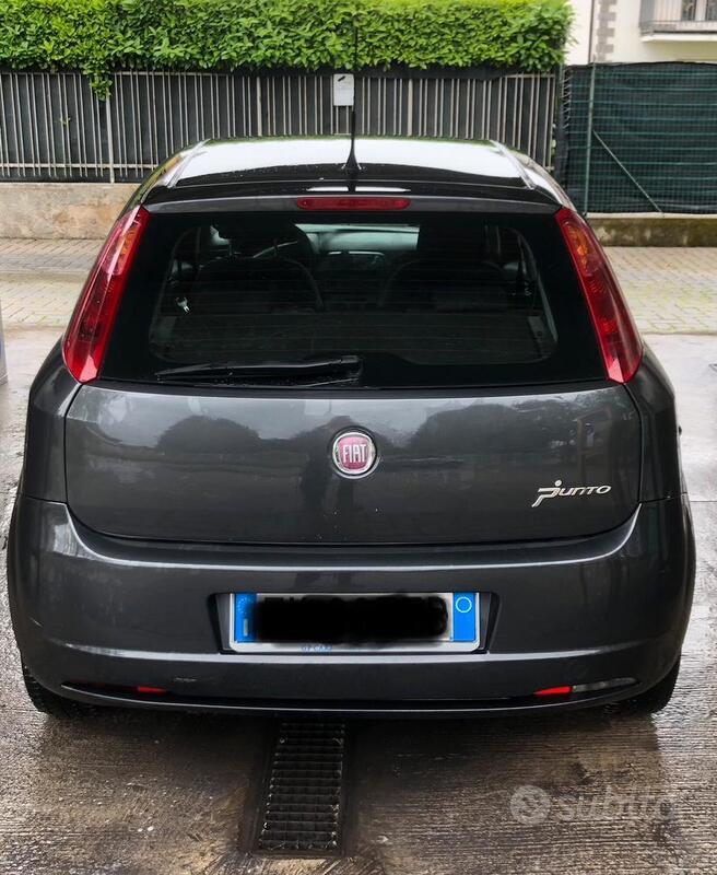 Usato 2011 Fiat Grande Punto 1.2 Diesel 75 CV (3.700 €)