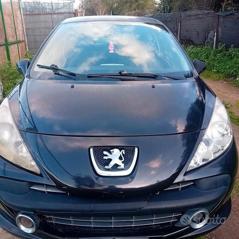 Nero Usata 2007 Peugeot 207 | 1500 € - Immagine 1/4