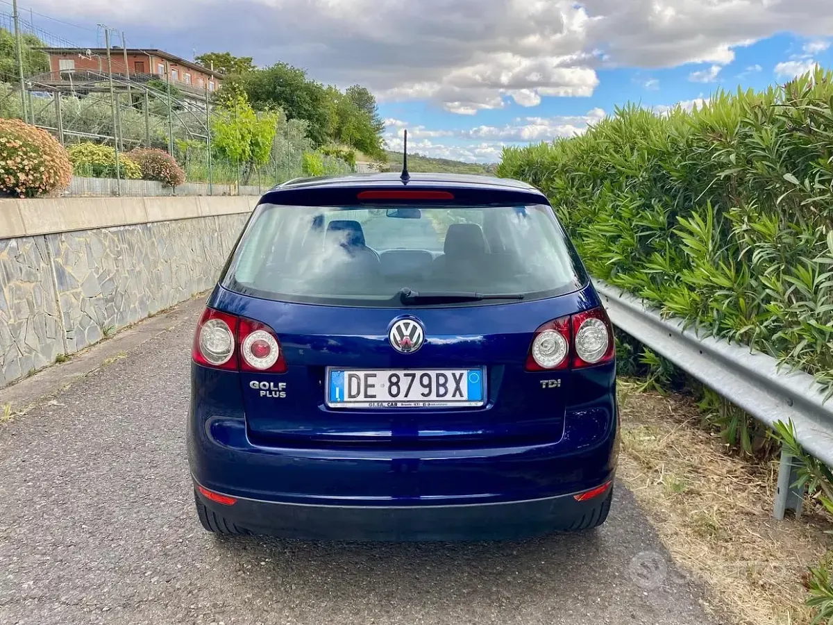 Usata VW Golf V Comfortline 105 CV (77 kW) 2007 Blu Berlina