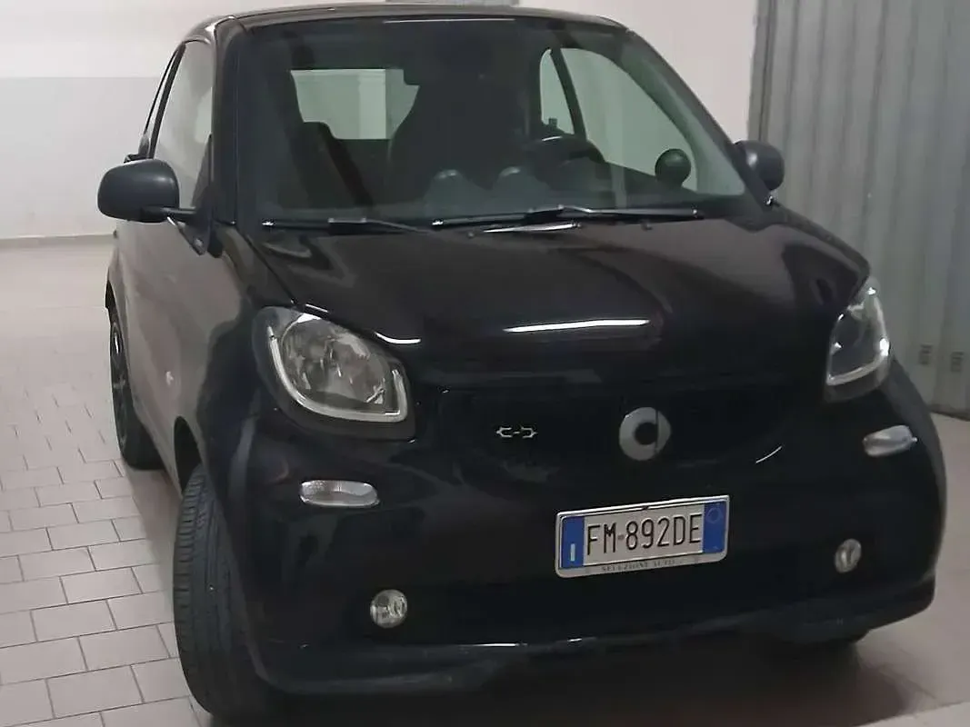 Usata Smart ForTwo Coupé 763 CV (561 kW) 2017 Nero Coupé