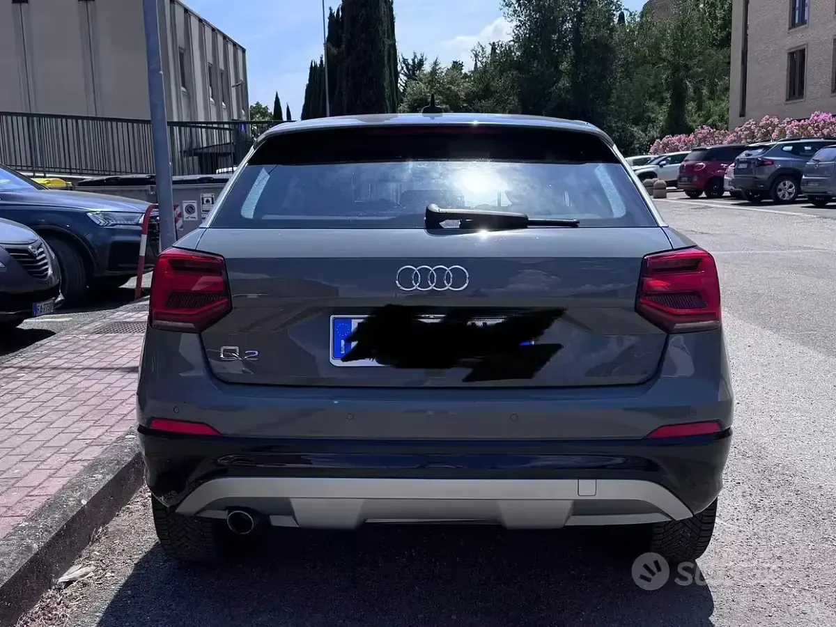 Usata Audi Q2 Design 116 CV (85 kW) 2019 Grigio SUV