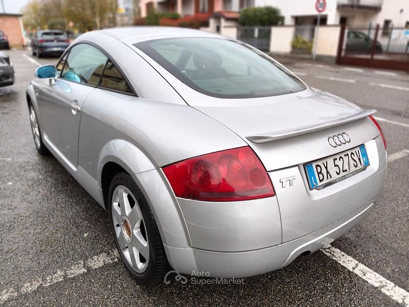 Usata Audi TT 180 CV (132 kW) 2001 Grigio Coupé
