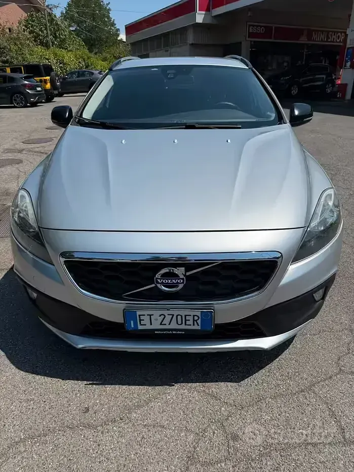 Usata Volvo V40 CC Momentum 115 CV (84 kW) 2013 Station wagon
