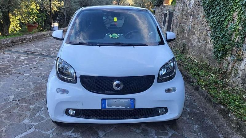 Usata 2017 Smart ForTwo Coupé Due volumi | 18.500 € (Molto cara) - Immagine 1/4