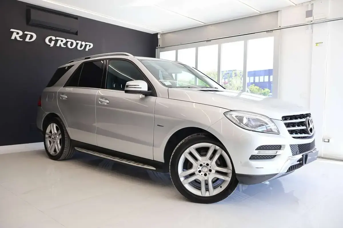 Usata Mercedes ML250 204 CV (150 kW) 2012 Argento SUV