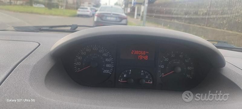 Usata Fiat Idea 101 CV (74 kW) 2004 Monovolume