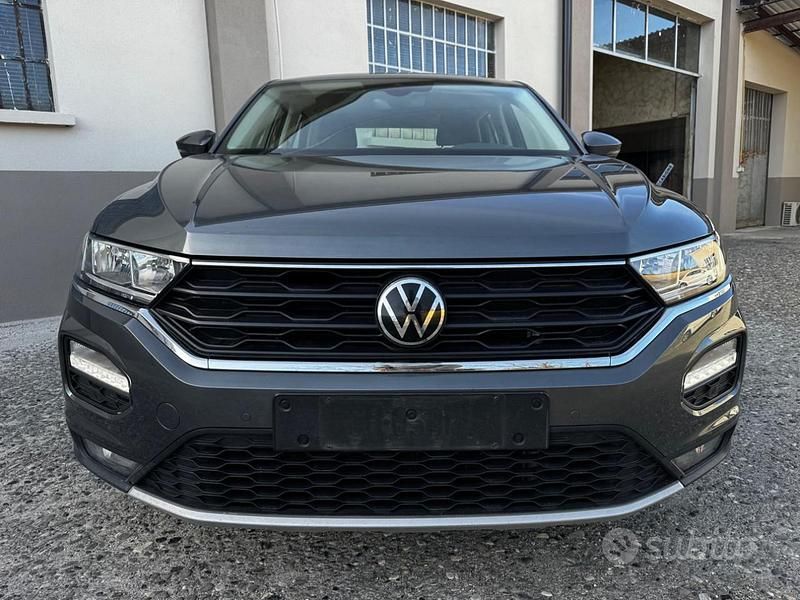 Usata VW T-Roc Business 110 CV (80 kW) 2021 Grigio SUV